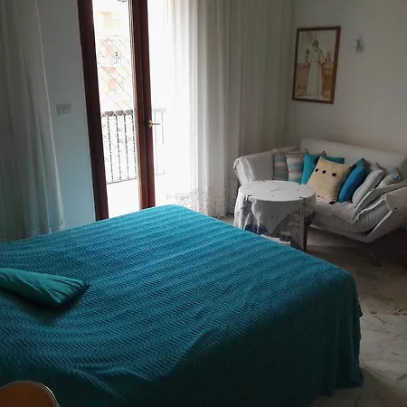Casa Di Via Giannone *